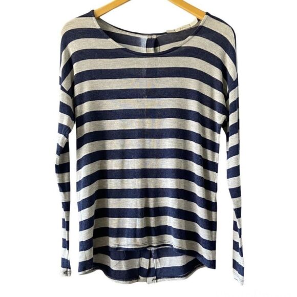 3/$15 Gibson Button Back Stripes Long Sleeve Knit Top XS - Picture 1 of 6